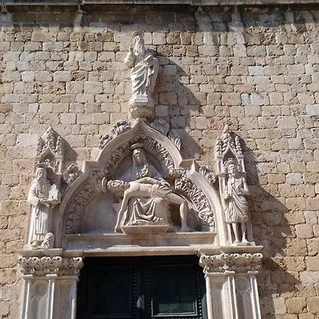 Eleganca Ragusa