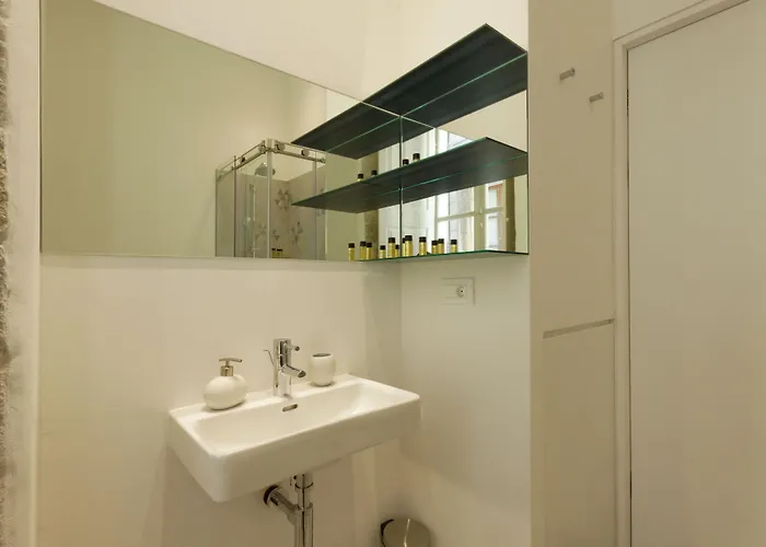 Eleganca Апартаменты *