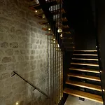 Eleganca Apartman *